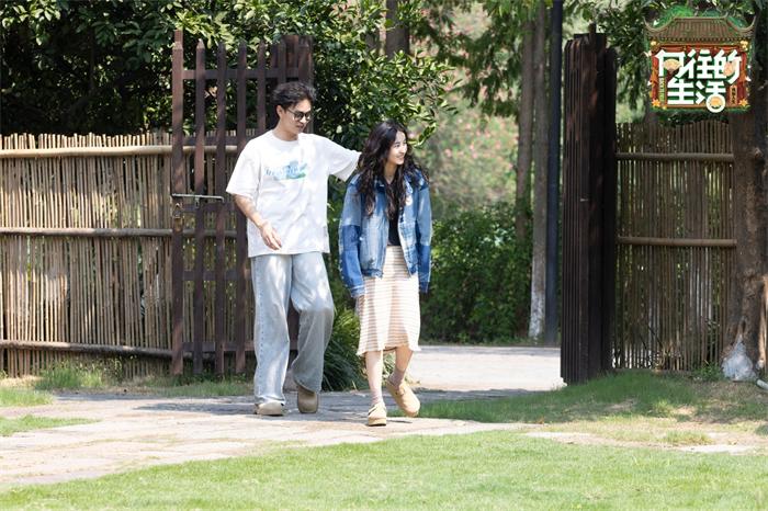 1760933341165312.jpg 4.jpg